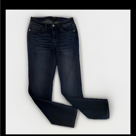 Judy Blue Denim - Just Blue Women’s dark blue distressed straight leg jeans- size 5/27